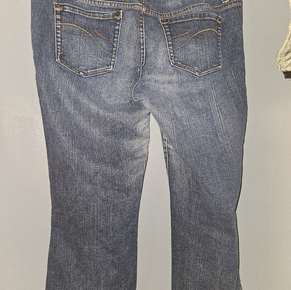 DKNY Womans Jeans Size 14R - Picture 7 of 9